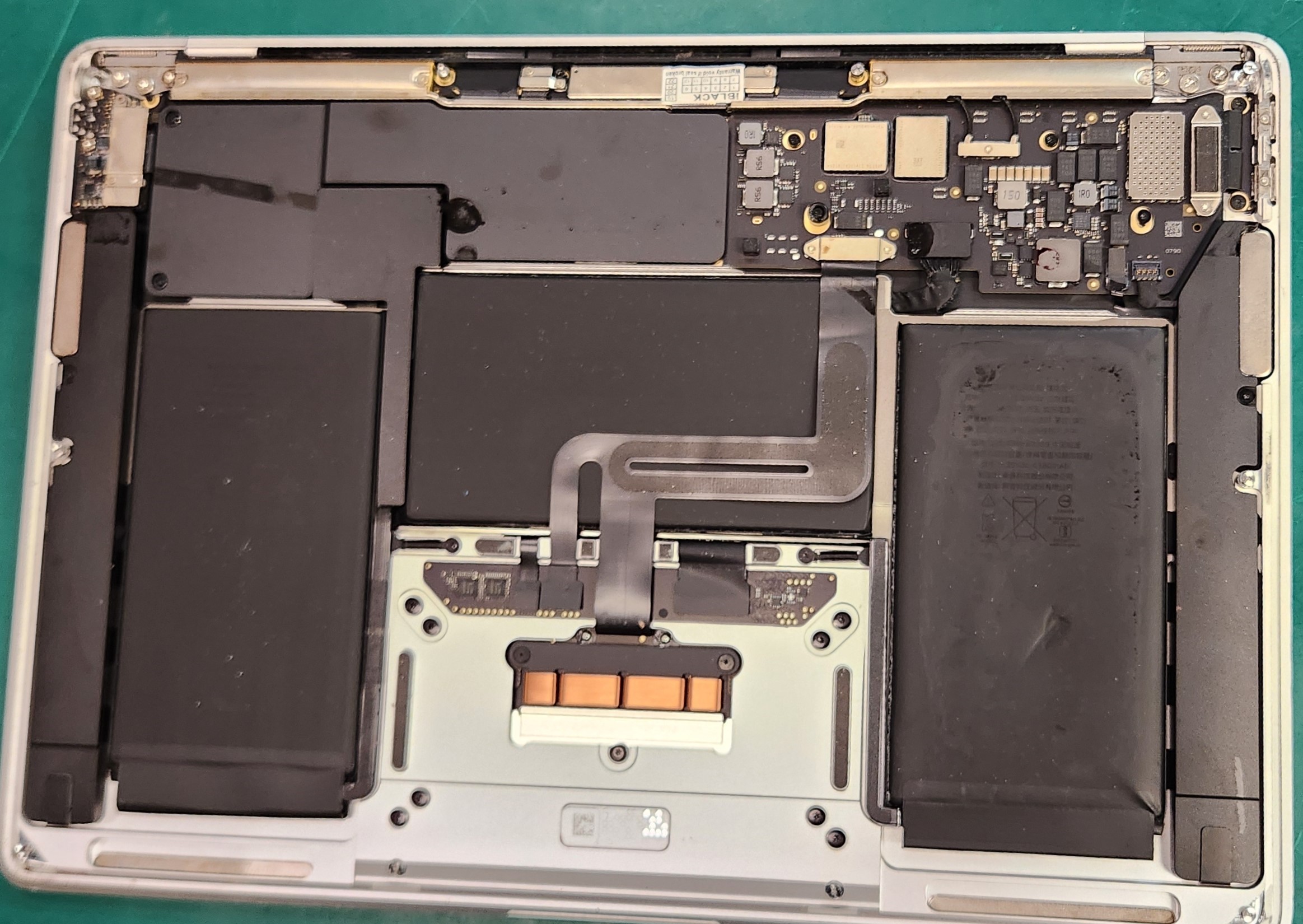 MacBook internal hardware service